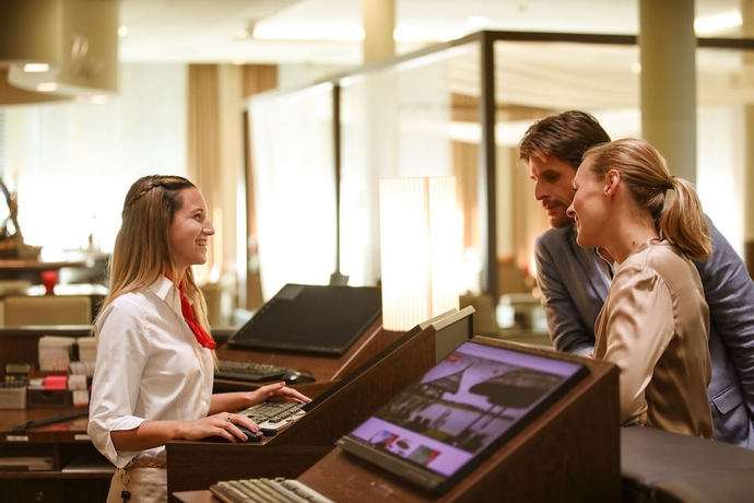 Imagen de los interiores del Hotel St. Martins Therme and Lodge. Foto 15