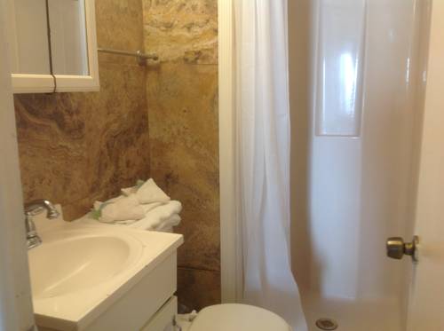 Imagen de la habitación del Hotel St Maurice Beach Inn. Foto 11