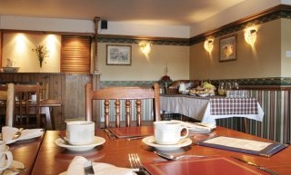 Imagen del bar/restaurante del Hotel St Michaels Inn Hotel. Foto 4