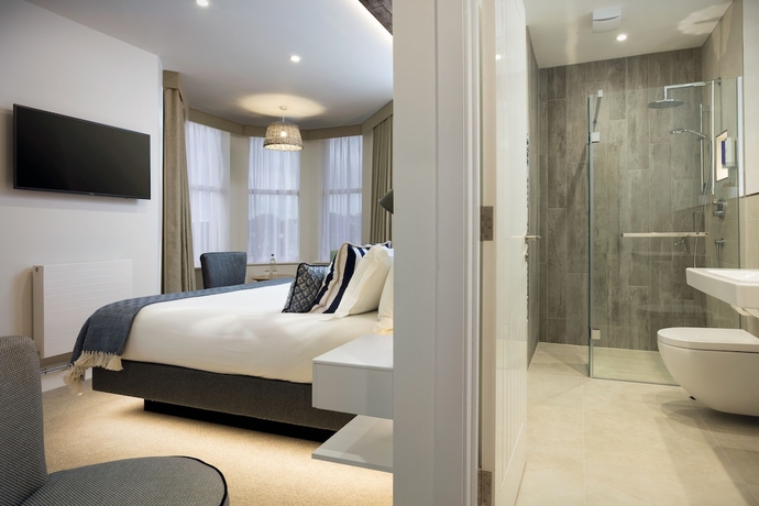 Imagen de la habitación del Hotel St Michael's Resort. Foto 3