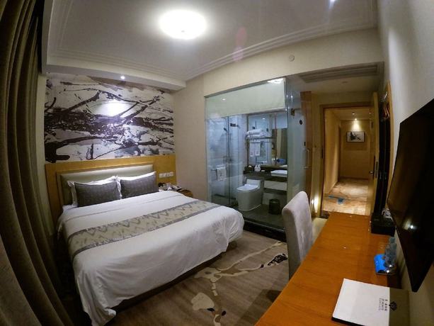 Imagen de la habitación del Hotel St. Moritz Business. Foto 5