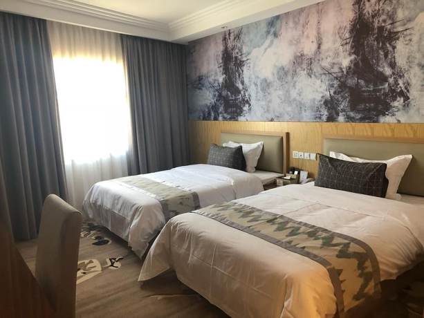 Imagen de la habitación del Hotel St. Moritz Business. Foto 11