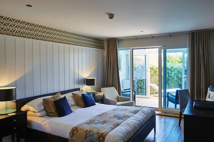 Imagen de los exteriores del Hotel St Moritz. Foto 17