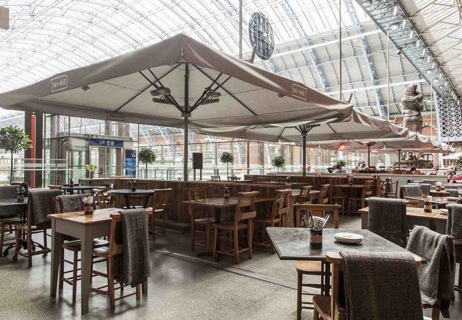 Imagen del bar/restaurante del Hotel St Pancras London, Autograph Collection. Foto 4