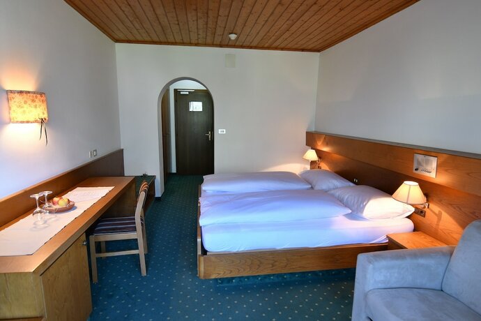 Imagen de la habitación del Hotel St. Pankraz. Foto 17