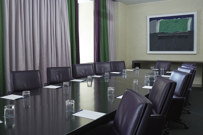 Imagen de los interiores del Hotel St Paul. Foto 14