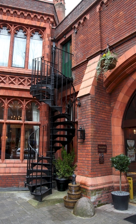 Imagen de los exteriores del Hotel St Paul's. Foto 13