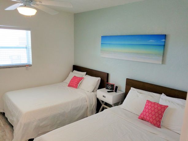 Imagen de la habitación del Hotel St Pete Beach Suites. Foto 7