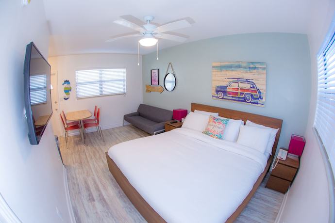 Imagen de la habitación del Hotel St Pete Beach Suites. Foto 8