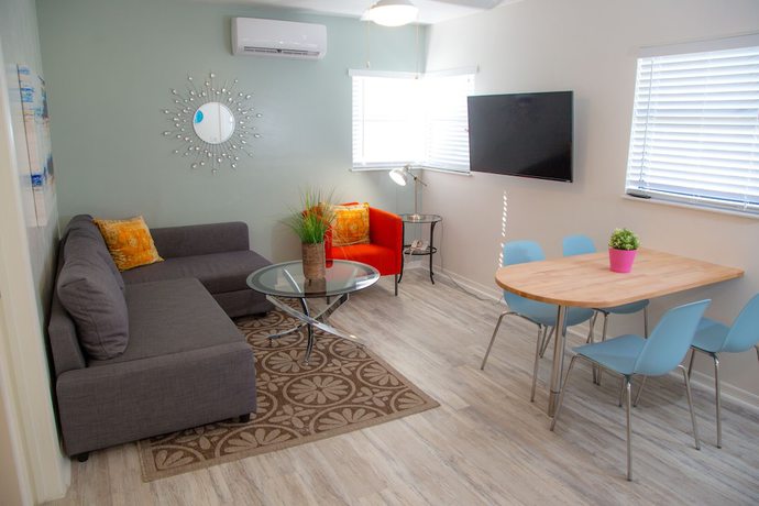 Imagen de la habitación del Hotel St Pete Beach Suites. Foto 13