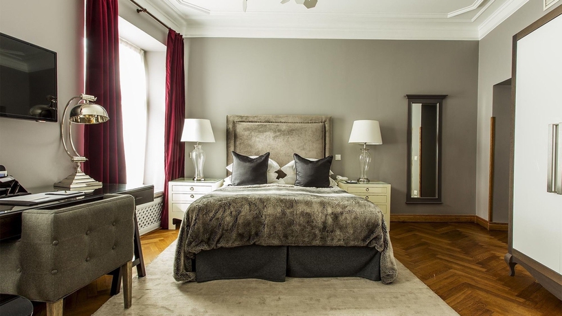 Imagen de la habitación del Hotel St Petersbourg. Foto 3