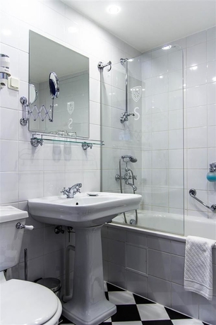 Imagen de la habitación del Hotel St Petersbourg. Foto 7