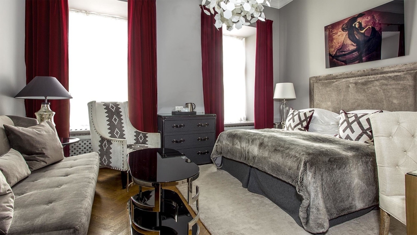 Imagen de la habitación del Hotel St Petersbourg. Foto 8