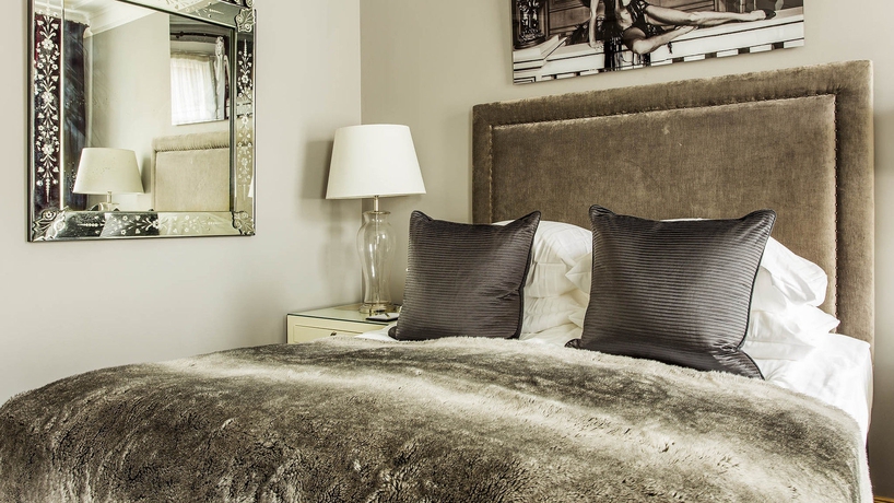 Imagen de la habitación del Hotel St Petersbourg. Foto 16