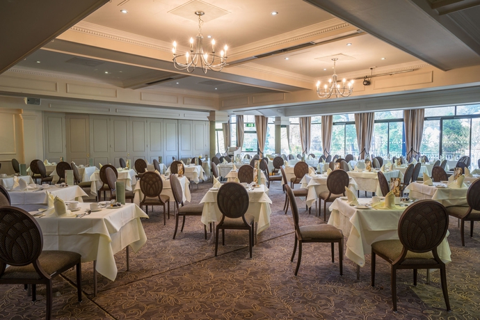 Imagen del bar/restaurante del Hotel St. Pierre Park. Foto 3