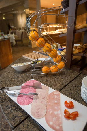 Imagen del bar/restaurante del Hotel St. Pierre Park. Foto 7