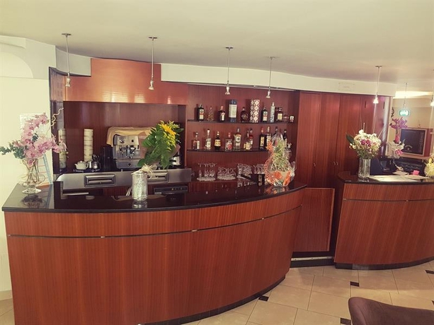 Imagen general del Hotel St. Pierre, Rimini. Foto 2
