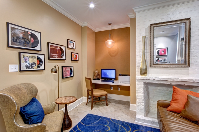Imagen de los interiores del Hotel St. Pierre®, A French Quarter Inns®. Foto 15