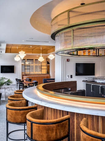 Imagen del bar/restaurante del Hotel St. Regis. Foto 3