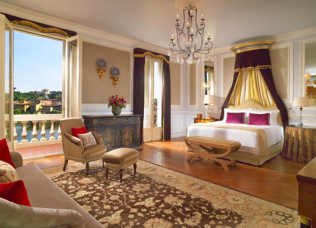 Imagen de la habitación del Hotel St Regis Florence. Foto 7