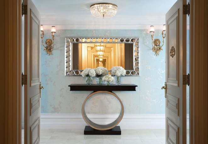 Imagen de la habitación del Hotel St. Regis New York. Foto 12