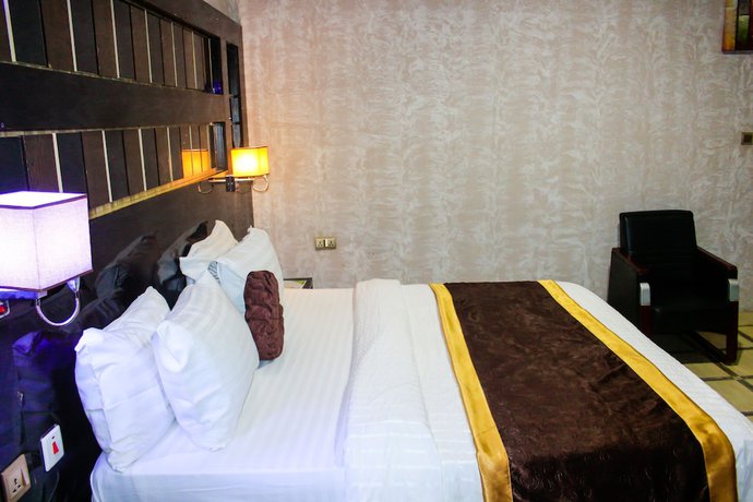 Imagen de la habitación del Hotel St. Regiss and Resorts. Foto 15