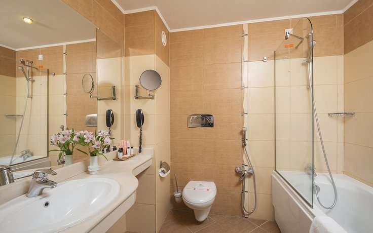 Imagen de la habitación del Hotel St. Spas And Balneo Complex. Foto 2