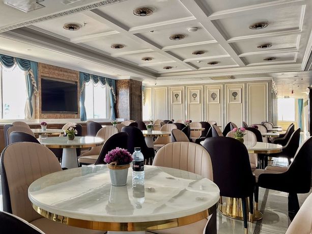 Imagen del bar/restaurante del Hotel St Wattay Airport. Foto 3