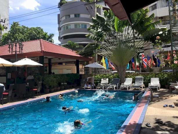 Imagen de la piscina del Hotel Stable Lodge. Foto 11