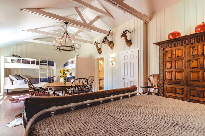 Imagen de la habitación del Hotel Stables Inn. Foto 18