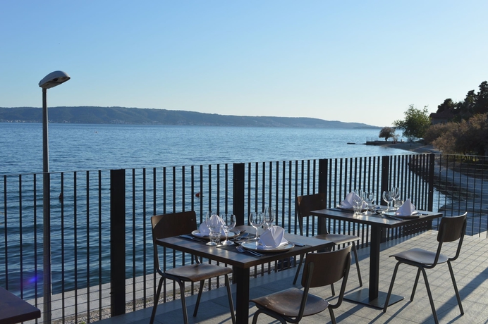 Imagen del bar/restaurante del Hotel Stacija. Foto 3