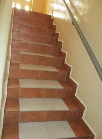 Imagen de los interiores del Hotel Stadium Holiday Inn Mombasa. Foto 17