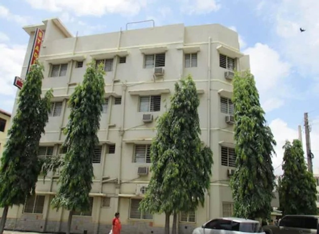 Imagen de los exteriores del Hotel Stadium Holiday Inn Mombasa. Foto 16