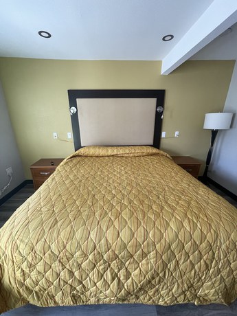 Imagen de la habitación del Hotel Stadium Inn and Spas. Foto 6