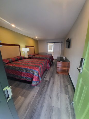 Imagen de la habitación del Hotel Stadium Inn and Spas. Foto 15