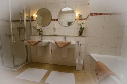 Imagen de la habitación del Hotel Stadt Aurich. Foto 2
