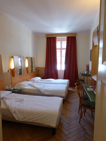 Imagen de la habitación del Hotel Stadt Citta. Foto 10