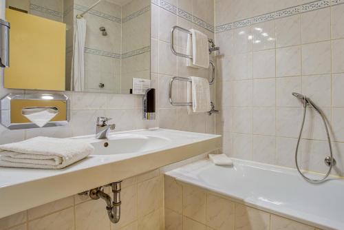Imagen general del Hotel Stadt G&uuml;tersloh. Foto 3