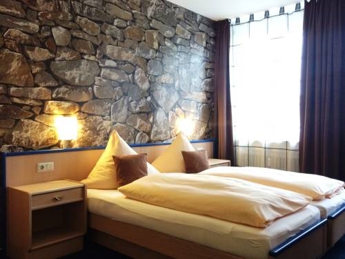 Imagen general del Hotel Stadt Hamburg, Saarbr&uuml;cken. Foto 4