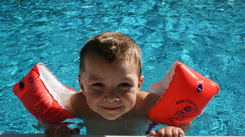 Imagen de la piscina del Hotel Stadt Wien. Foto 15