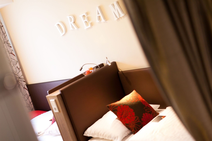 Imagen de la habitación del Hotel Stadthalle. Foto 4