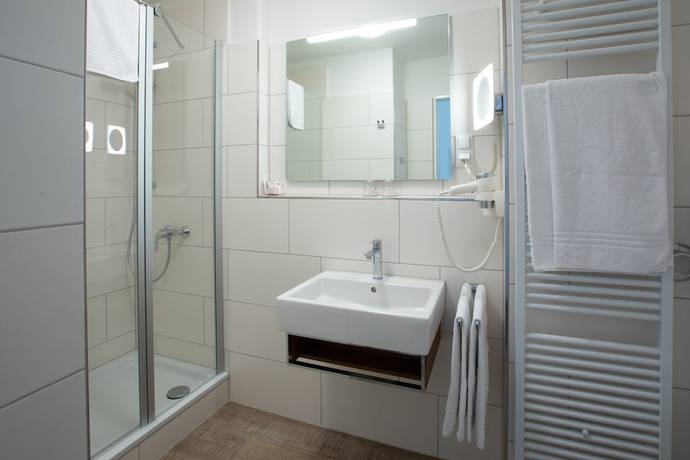 Imagen de la habitación del Hotel Stadthaushotel Hamburg. Foto 13