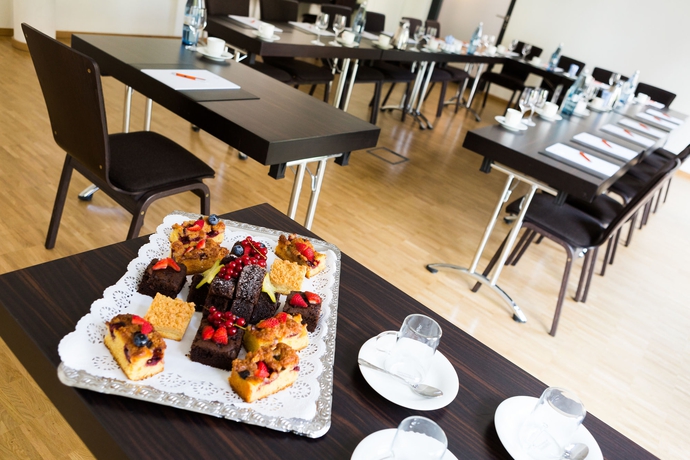 Imagen de los interiores del Hotel Stadthotel Am Römerturm. Foto 12