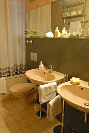 Imagen de la habitación del Hotel Stadthotel, Constanza. Foto 12