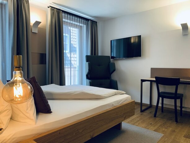 Imagen de la habitación del Hotel Stadthotel Kachelofen. Foto 15