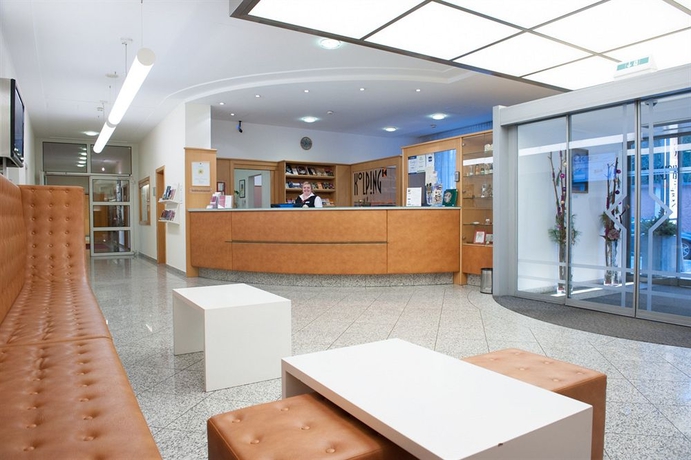 Imagen de los interiores del Hotel Stadtoase Kolping. Foto 12