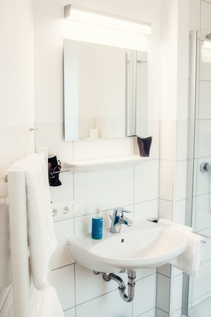 Imagen de la habitación del Hotel Stadtvilla Central. Foto 14
