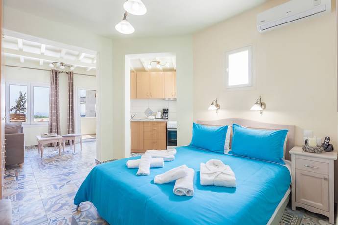 Imagen de la habitación del Hotel Stafylos Suites Boutique. Foto 12