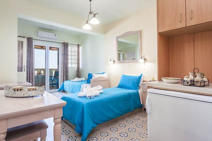 Imagen de la habitación del Hotel Stafylos Suites Boutique. Foto 16