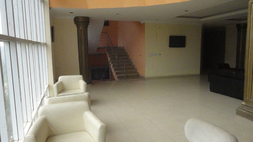Imagen de los interiores del Hotel Stage 5 and Suites. Foto 17